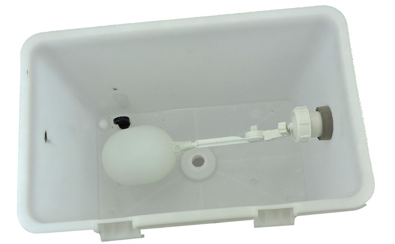 Thickened Water-Saving Float Ball Valve Regulated Portable Pressure Decompression water tank for Chicken feeding system